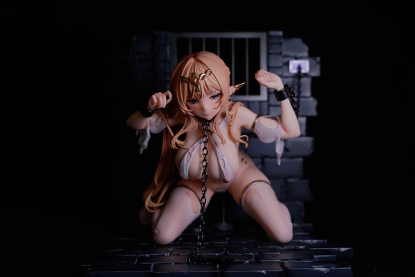 佣兵团高贵的O奴隶~精灵女王艾琳沦落成下流的O便器~ 普通版