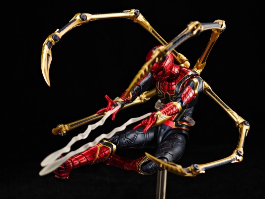 S.H.Figuarts  钢铁蜘蛛侠（蜘蛛侠：英雄无归）