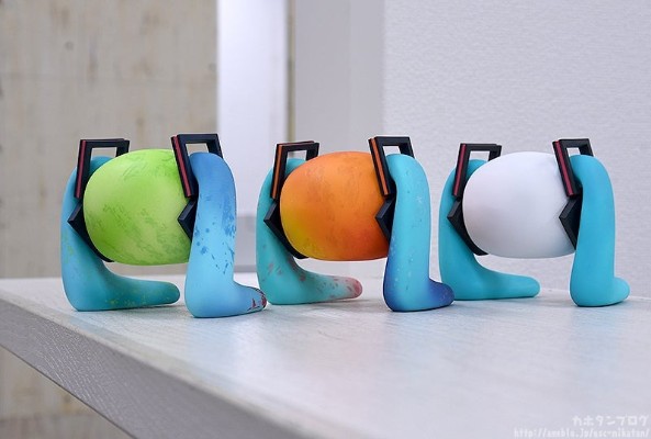 艺术家联名模型 初音未来✕Maho TAKAHASHI