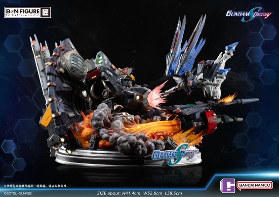 BNF匠系列  自由高达大战毁灭高达