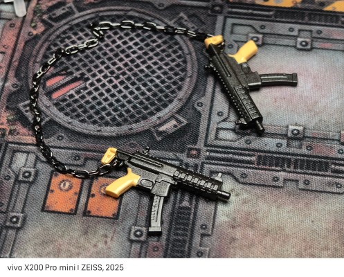 粘土人#2699 蔚蓝档案 美甘尼禄