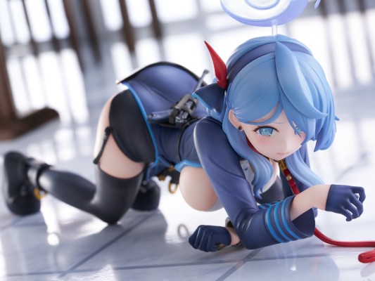 蔚蓝档案 天雨亚子 纪念大厅版