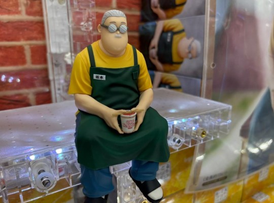 坂本日常动画版 压泡面人偶ー朝仓信ー