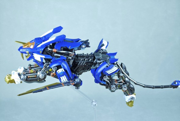 REALIZE MODEL 索斯机兽  RMZ-02 咆哮虐杀龙