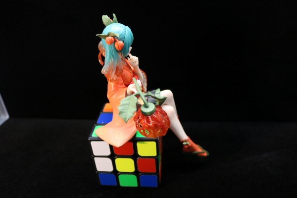 压泡面 初音未来 花仙子 酸浆果