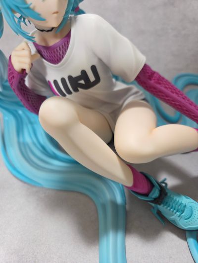 初音未来×米山舞 The Latest Street Style 