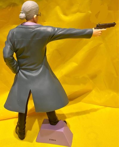 坂本日常 坂本太郎人偶-这位店长曾是传说中的杀手-