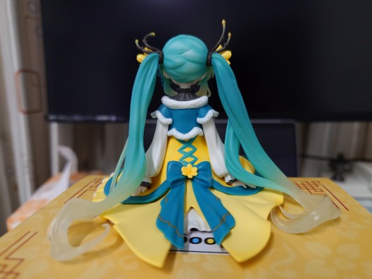 压泡面 初音未来 2025新春