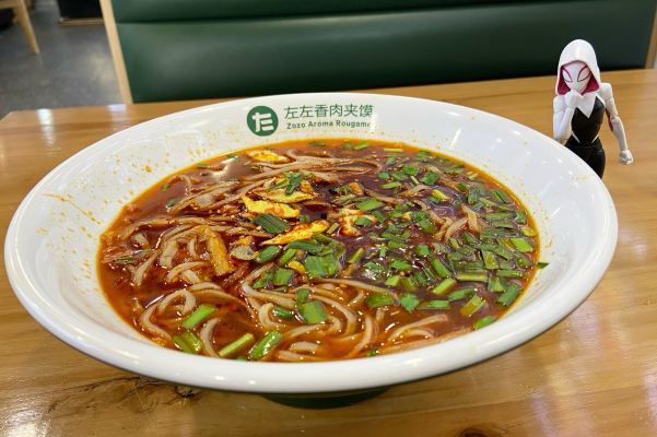 SV-Action 蜘蛛侠：平行宇宙 蜘蛛格温+蜘猪侠