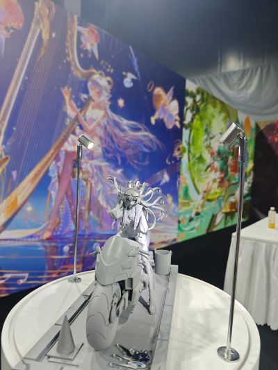 永恒系列 洛天依 复古未来·风暴车手