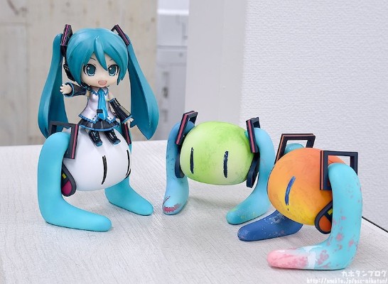 艺术家联名模型 初音未来✕Maho TAKAHASHI