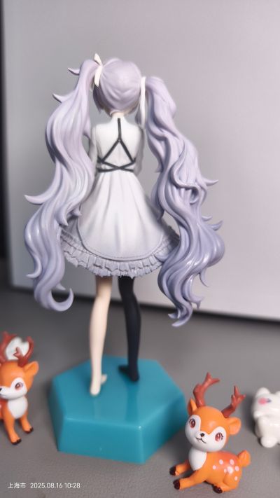 初音未来：缤纷舞台 Desktop×Decorate Collections“无人世界的初音未来”