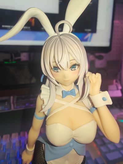 BiCute Bunnies 不时用俄语小声说真心话的邻桌艾莉同学 艾莉