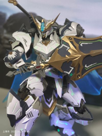 圆桌骑士团系列 巨神剑·特里斯坦