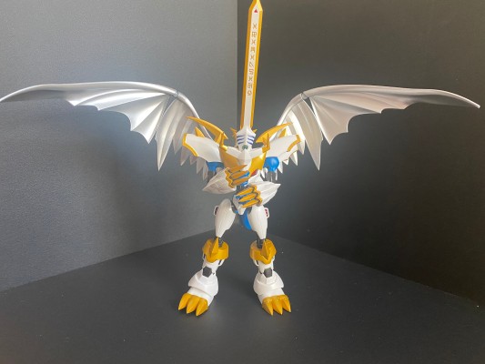 S.H.Figuarts 帝皇龙甲兽（圣骑士形态）