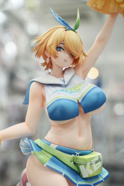 妮基塔：骄阳般起舞