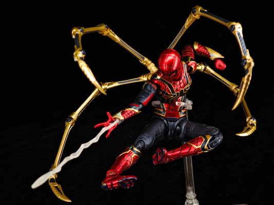 S.H.Figuarts  钢铁蜘蛛侠（蜘蛛侠：英雄无归）
