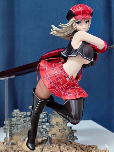 噬神者：爆裂 艾莉莎・伊莉妮琪娜・奥美拉