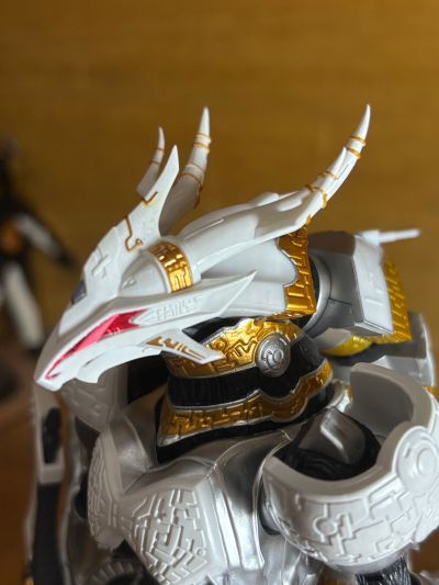 S.H.Figuarts   加拉特隆