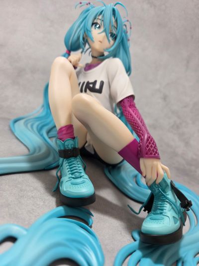 初音未来×米山舞 The Latest Street Style 