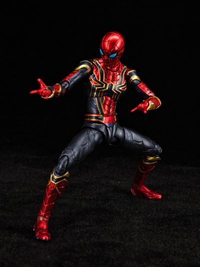 S.H.Figuarts  钢铁蜘蛛侠（蜘蛛侠：英雄无归）