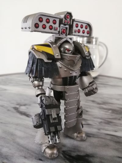 战锤：荷鲁斯之乱 钢铁勇士 配备火箭发射器的暴君攻城大师终结者