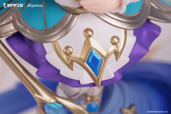 金铲铲之战  至臻 香水宝石 小小迦娜