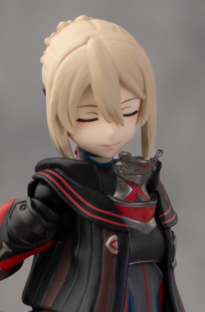 figma#582 命运-冠位指定 狂战士 /  谜之女主角X〔Alter〕