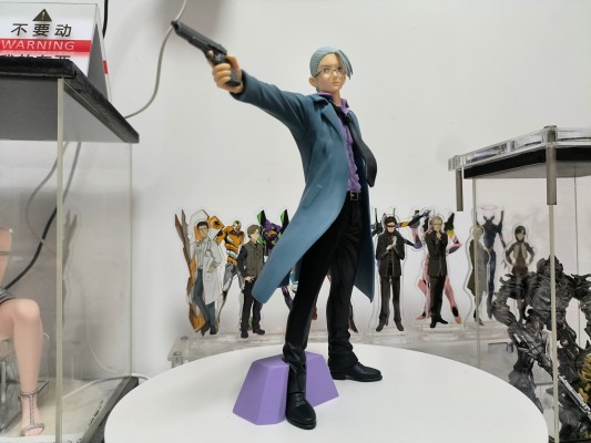 坂本日常 坂本太郎人偶-这位店长曾是传说中的杀手-