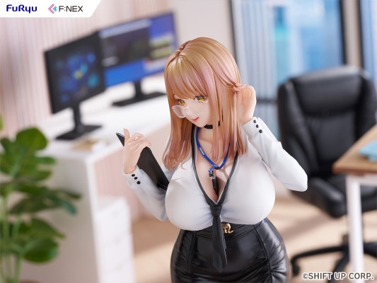 胜利女神：新的希望 艾玛 - 办公室疗法