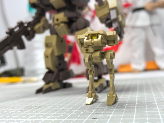 30MM 1/144 eEXM-9 巴斯基洛特[棕色]