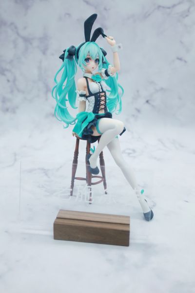 初音未来系列 BiCute Bunnies玩具人偶 -初音未来  粉色珠光眨眼款-