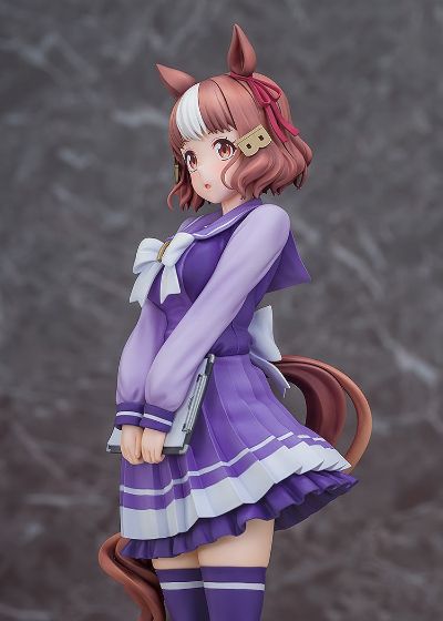 赛马娘 芦毛灰姑娘  双铃莱特