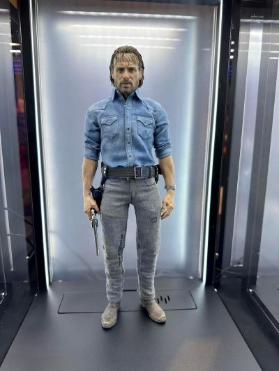 《行尸走肉》第八季-尼根·史密斯1/6收藏级可动人偶