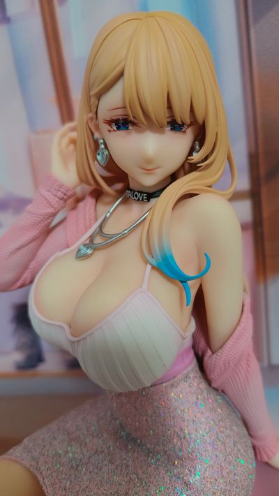 礼服系列第二弹：冬山朝子 家庭教师 芳香体 1/6 手办