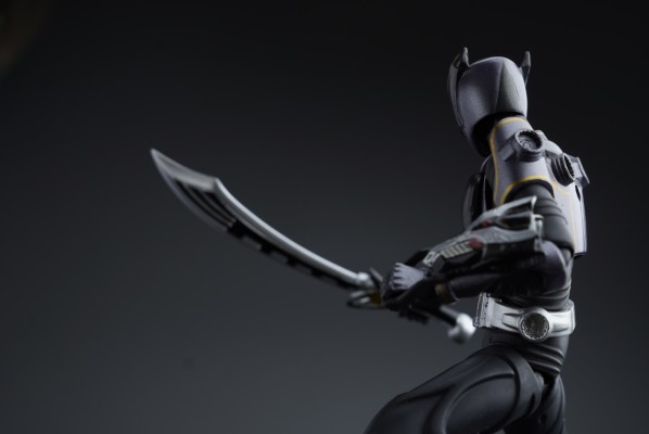 S.H.Figuarts    假面骑士龙牙