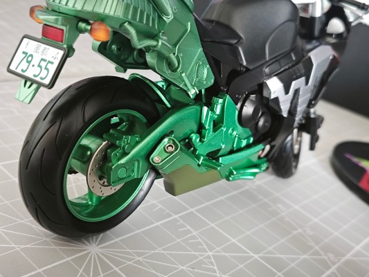 S.H.Figuarts 硬汉摩托（风都侦探改编动画纪念款）