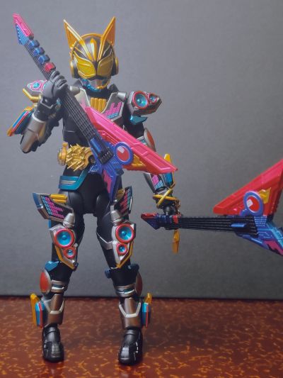 S.H.Figuarts 假面骑士娜猫 火旺节拍形态