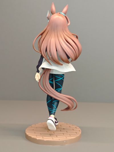 赛马娘 美蒲波旁 便服 通常版