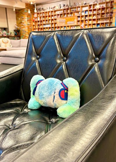 艺术家联名玩偶 初音未来✕ Maho Takahashi Miku Chan!