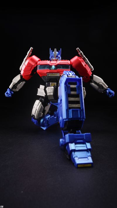 布鲁可变形金刚传奇版 起源擎天柱/奥利安·派克斯