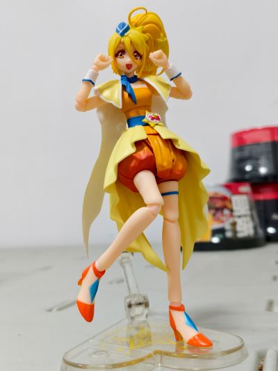 S.H.Figuarts 拥抱！光之美少女 	哈利哈姆·哈里 & 辉木穗希