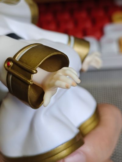 Desktop Cute 葬送的芙莉莲 芙莉莲~行李箱~