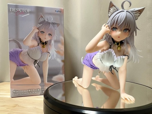 Desktop Cute 不时用俄语小声说真心话的邻桌艾莉同学 艾莉〜猫耳居家服〜