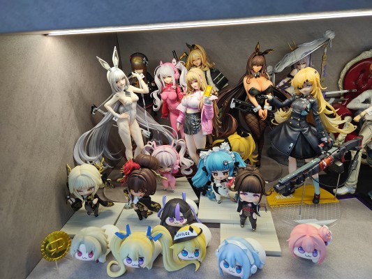 胜利女神：妮姬 布兰儿