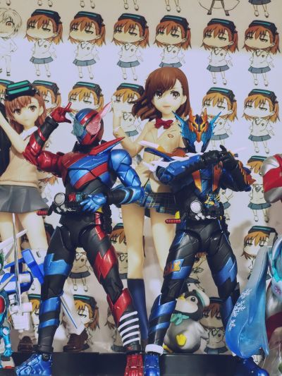 S.H.Figuarts 假面骑士创骑 兔子坦克形态 平成世代版