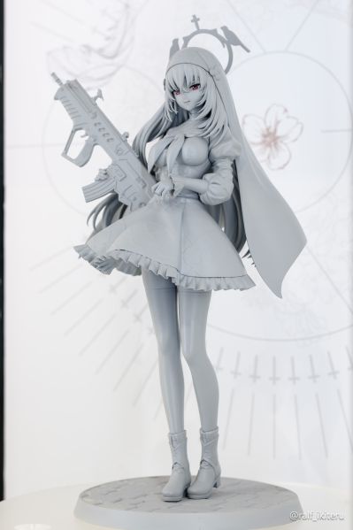 蔚蓝档案 歌住樱子