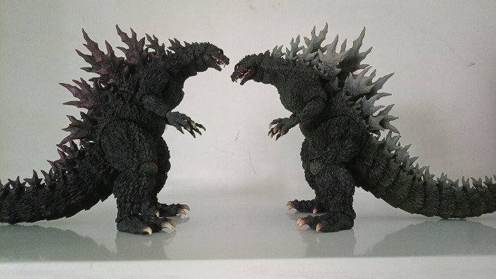 S.H.MonsterArts  哥斯拉2000Millennium