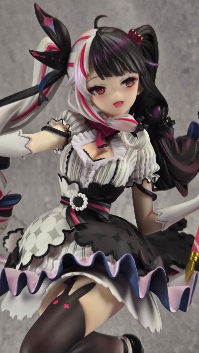 彩虹社 魔使真央