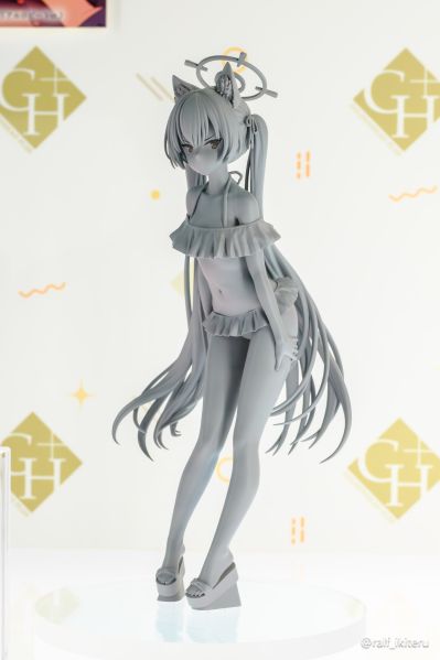 蔚蓝档案 黑见芹香（泳装）